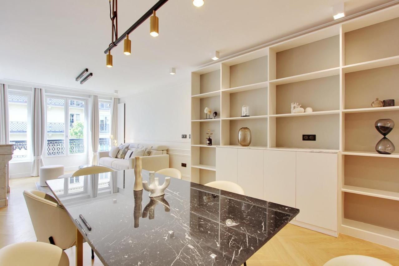 Stunning Apartment With View At The Very Heart Of Paris Exterior foto